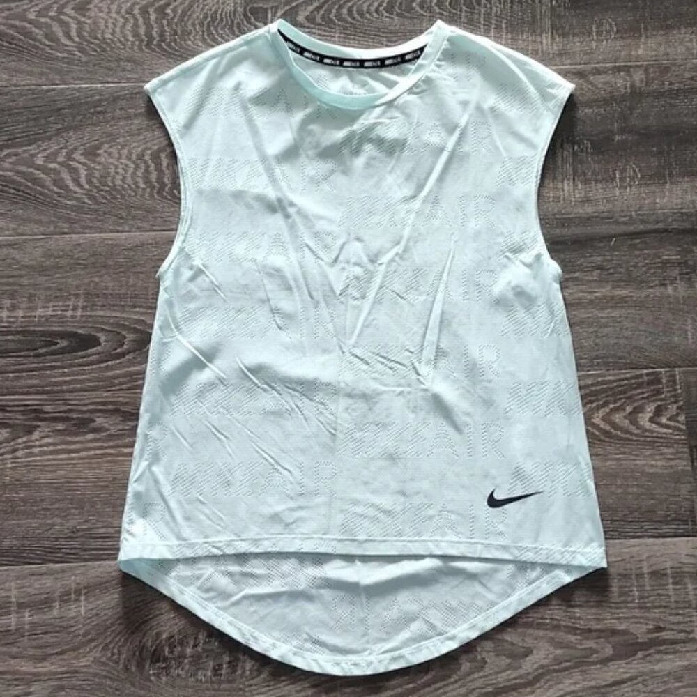 🌷 Nike Air sleeveless Running Top 🌷